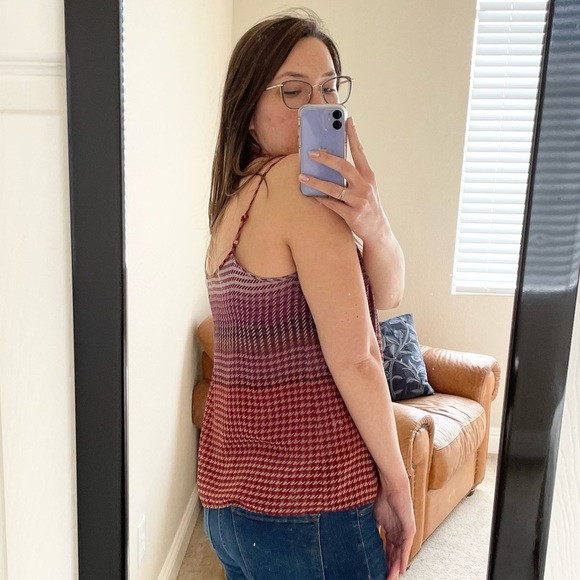 🎃CAbi Houndstooth Colorful Sheer Pleated Tank Top - Picture 4 of 10
